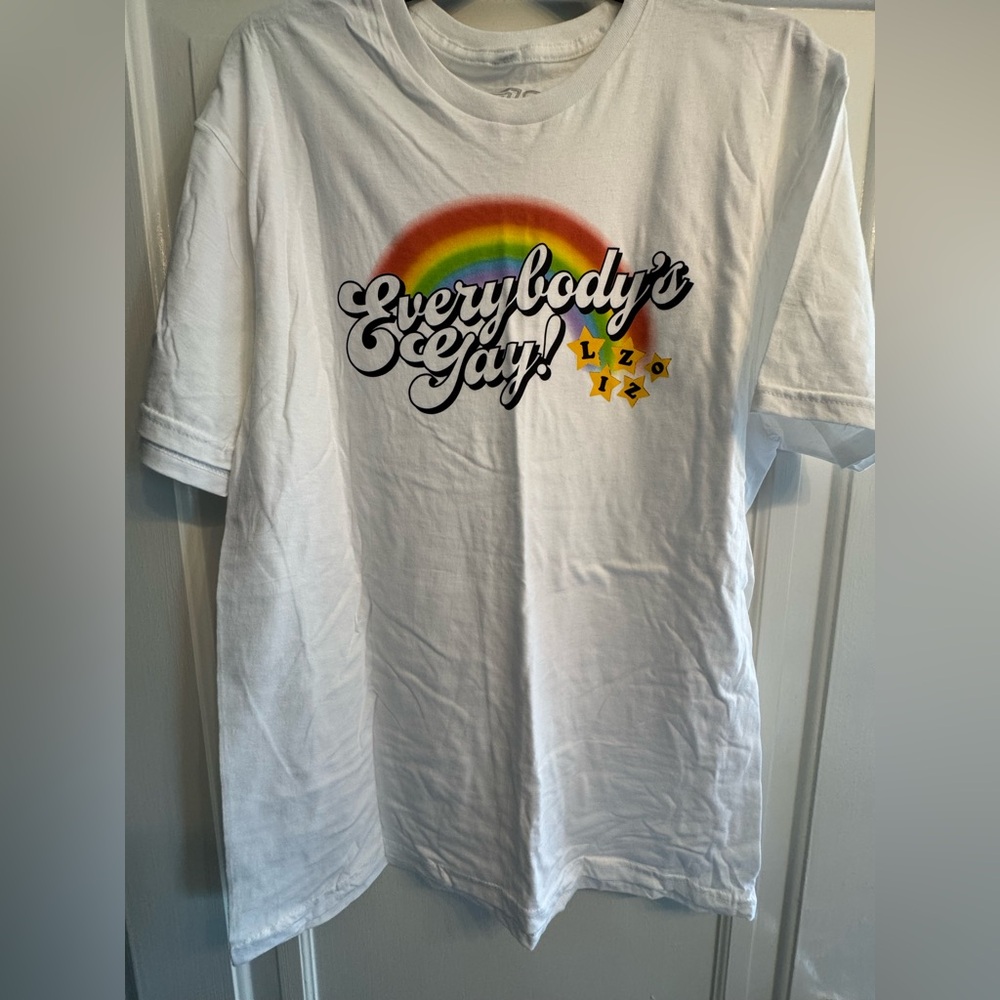 Lizzo Tour Shirt Everybody’s Gay Lg